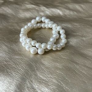 Elegant White Pearl Bracelet set